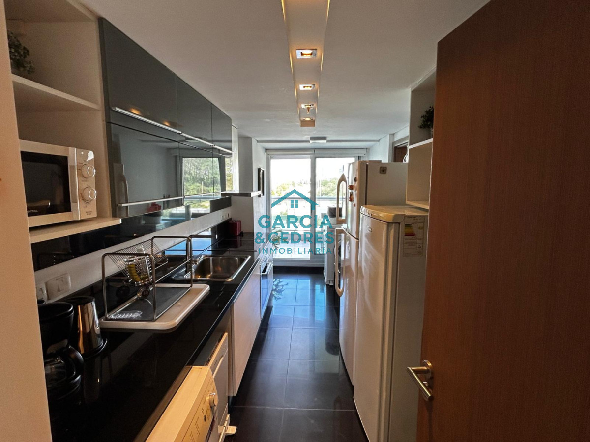 Apartamento ID.394 - VENDO EXCELENTE APTO DE 2 DORM+DEPENDENCIA , 4 BAÑOS EN TORRE LOOK BRAVA