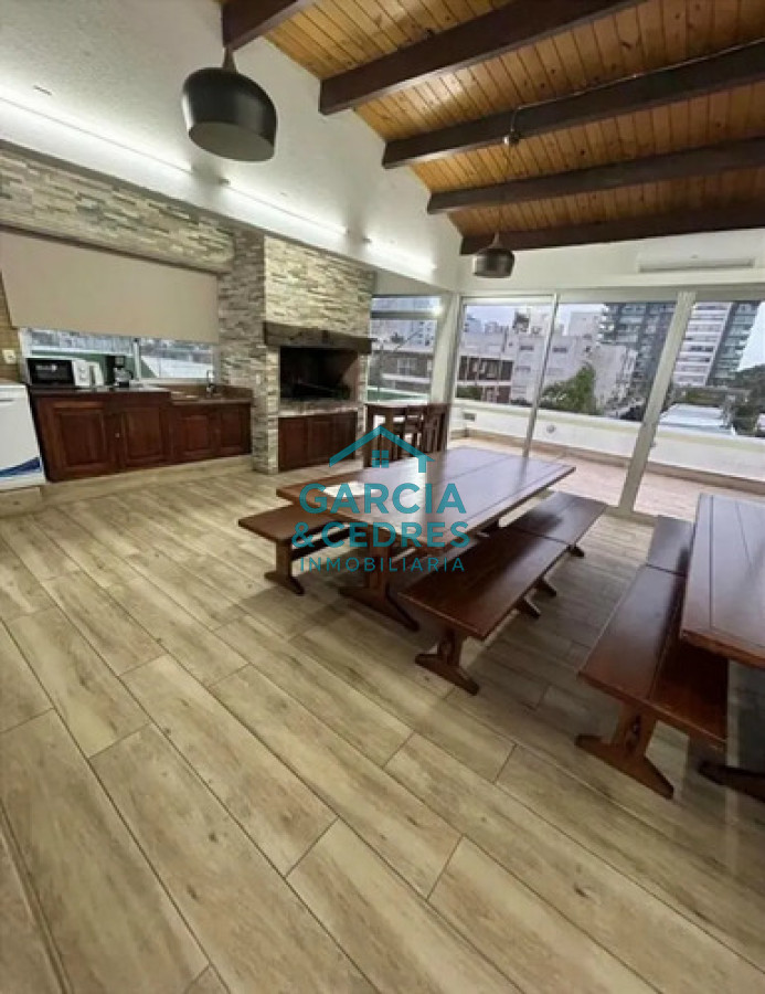 Apartamento ID.368 - Apartamento 2 Dormitorios y 2 Baños con Cochera y Baulera - Amueblado, a Pasos del Mar y Gorlero