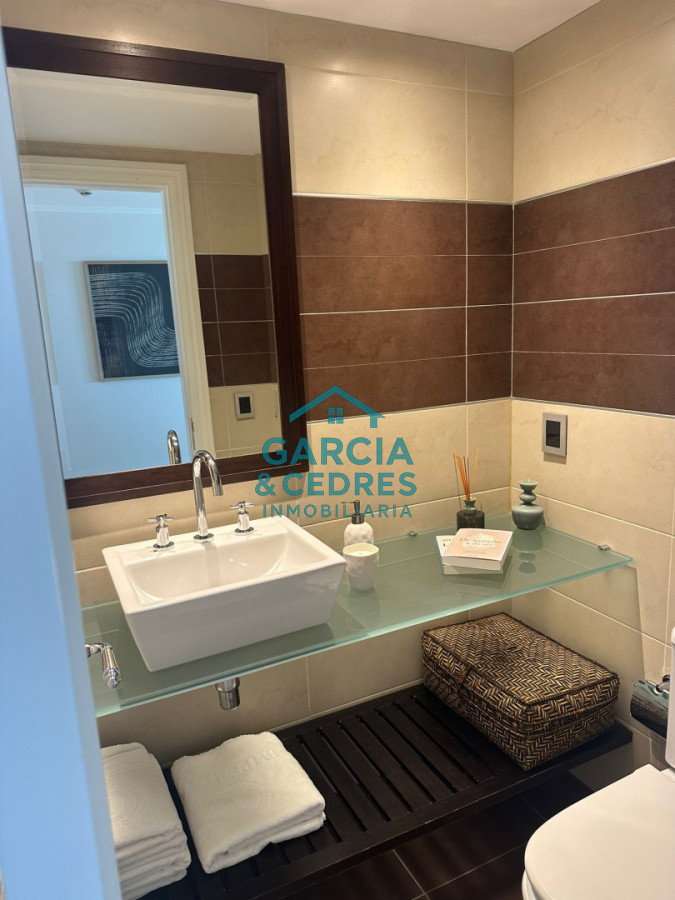 Apartamento ID.175 - Torre Imperiale Exclusivo Apartamento de Gran Categoría con 4 Dormitorios, Servicio y 6 Baños