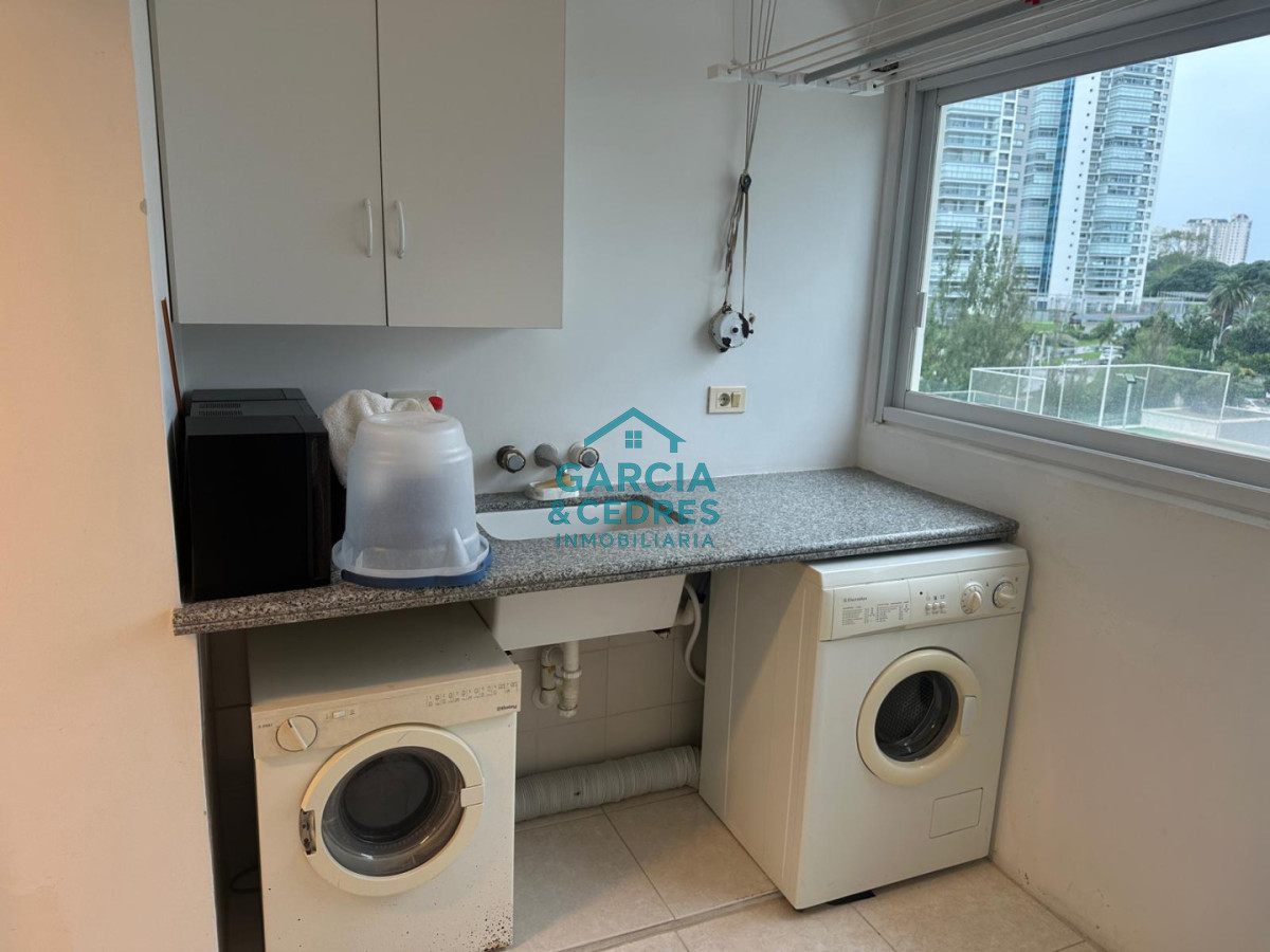 Apartamento ID.379 - Torre Beverly Tower apto de 3 dormitorios en suite + dep servicio c/baño