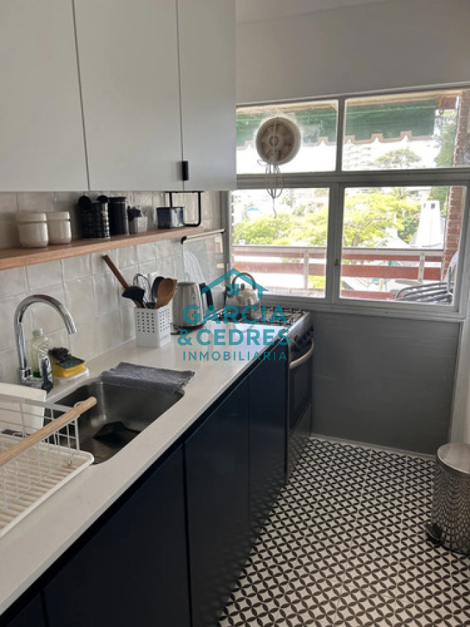 Apartamento ID.564 - Apartamento de 2 dormitorios en primer linea con vista al mar, Playa Mansa