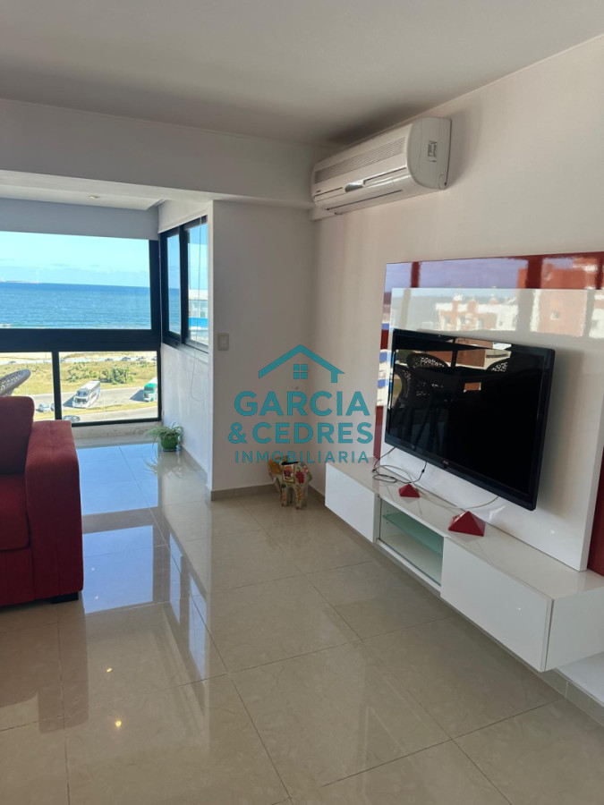 Apartamento ID.197 - Oportunidad !!! Venta Apartamento 4 Dormitorios y 3 baños Reciclado - Playa Brava - Parquemar Center