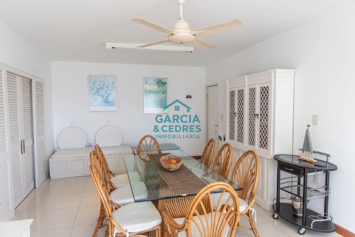 Apartamento ID.431 - Alquiler anual - Apartamento de 2 Dormitorios Reciclado en Bahia Palace