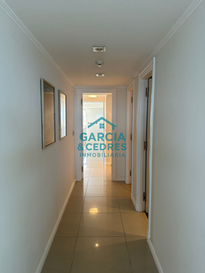 Apartamento ID.175 - Torre Imperiale Exclusivo Apartamento de Gran Categoría con 4 Dormitorios, Servicio y 6 Baños