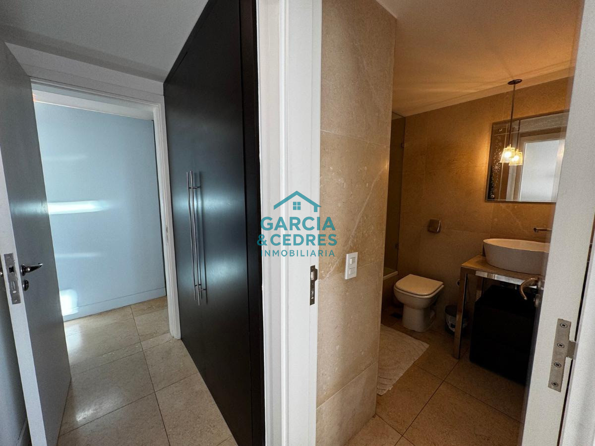 Apartamento ID.422 - Alquiler invernal Apto de 1 1/2 dorm y 2 baños en torre YOO 