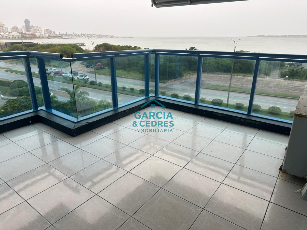 Apartamento ID.379 - Torre Beverly Tower apto de 3 dormitorios en suite + dep servicio c/baño