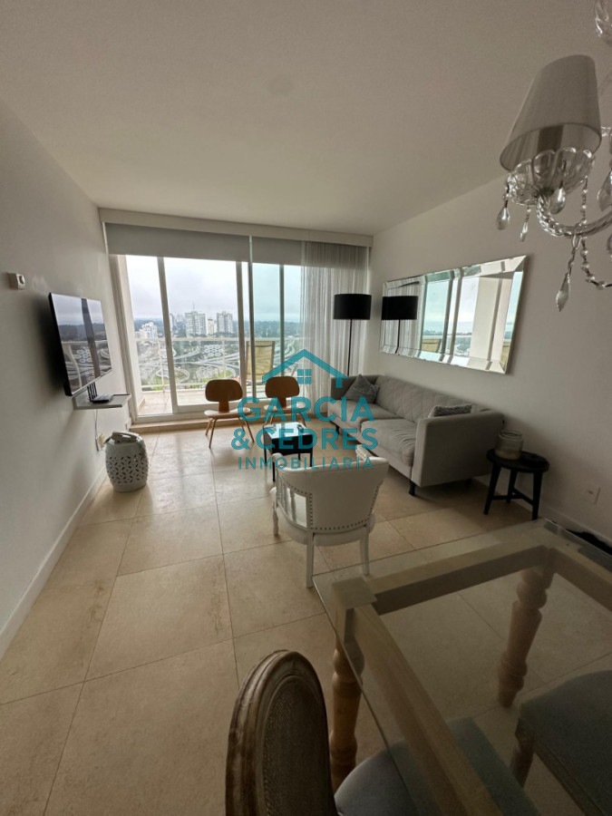 Apartamento ID.422 - Alquiler invernal Apto de 1 1/2 dorm y 2 baños en torre YOO 