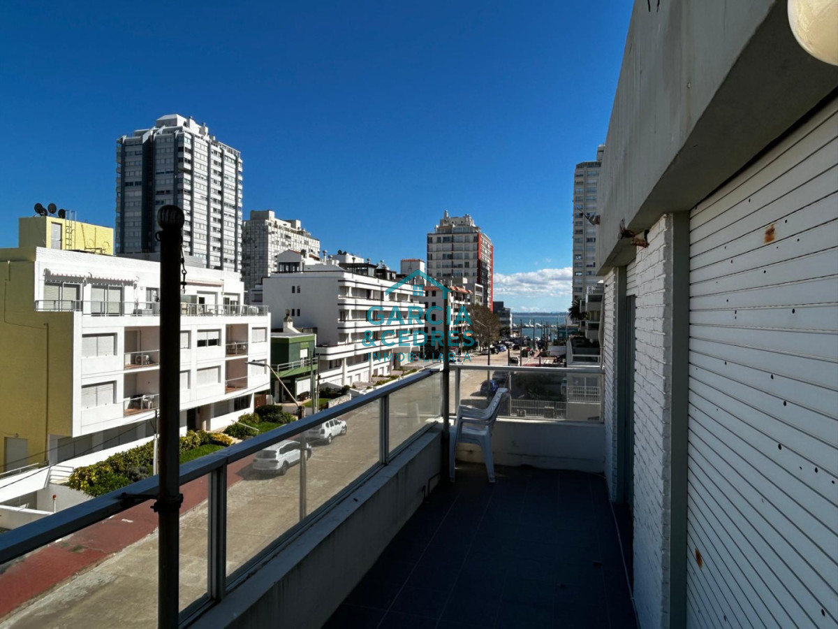 Apartamento ID.397 - Apto 3 dorm + dependencia de servicio con baño Edificio Vendaval