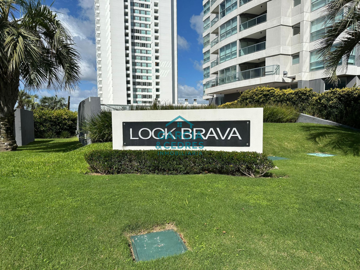Apartamento ID.394 - VENDO EXCELENTE APTO DE 2 DORM+DEPENDENCIA , 4 BAÑOS EN TORRE LOOK BRAVA