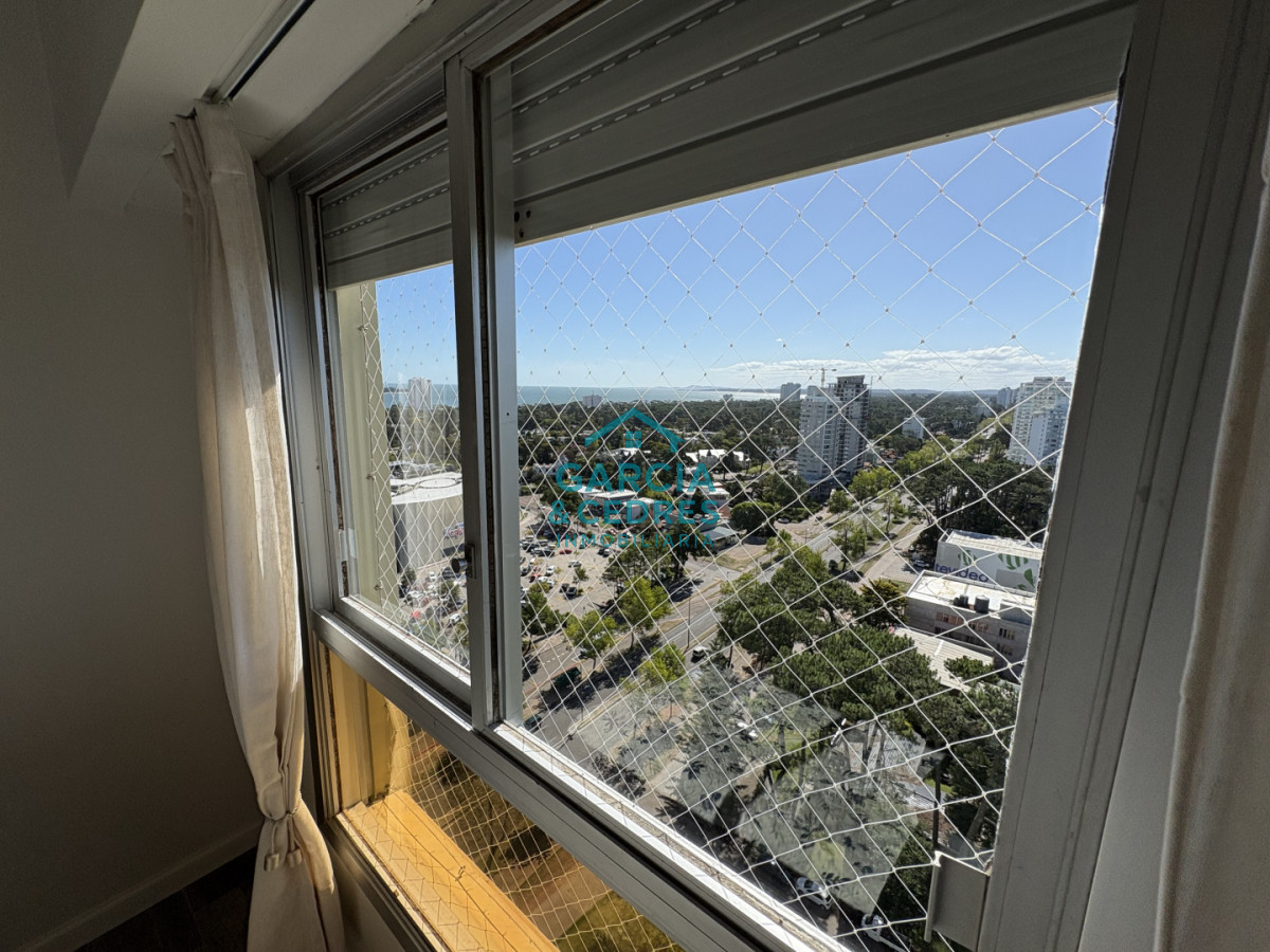 Apartamento ID.263 - Gran apartamento frente a Punta Shopping, Punta del Este