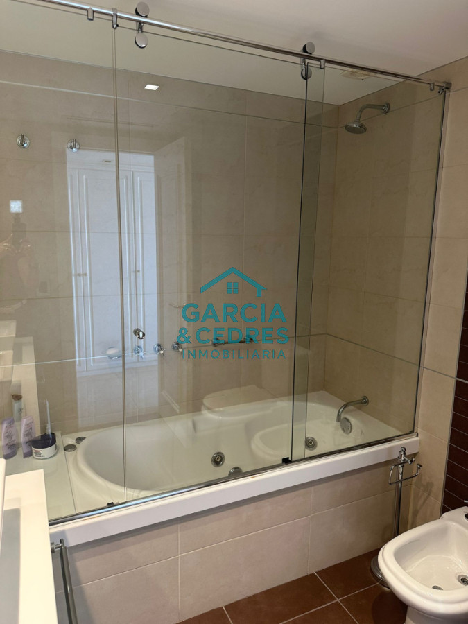 Apartamento ID.175 - Torre Imperiale Exclusivo Apartamento de Gran Categoría con 4 Dormitorios, Servicio y 6 Baños