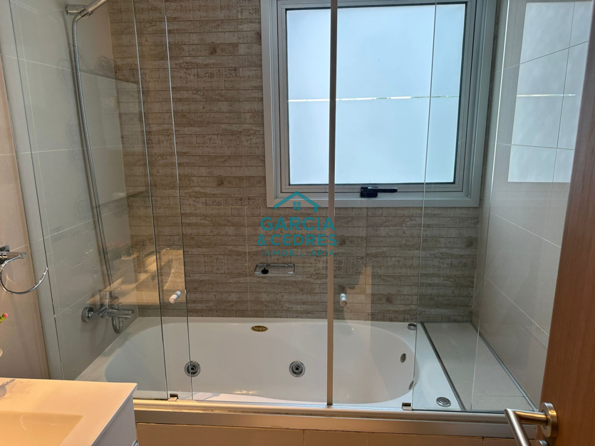 Apartamento ID.394 - VENDO EXCELENTE APTO DE 2 DORM+DEPENDENCIA , 4 BAÑOS EN TORRE LOOK BRAVA