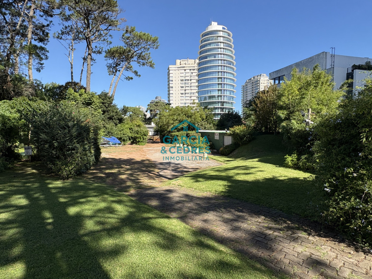 Apartamento ID.263 - Gran apartamento frente a Punta Shopping, Punta del Este