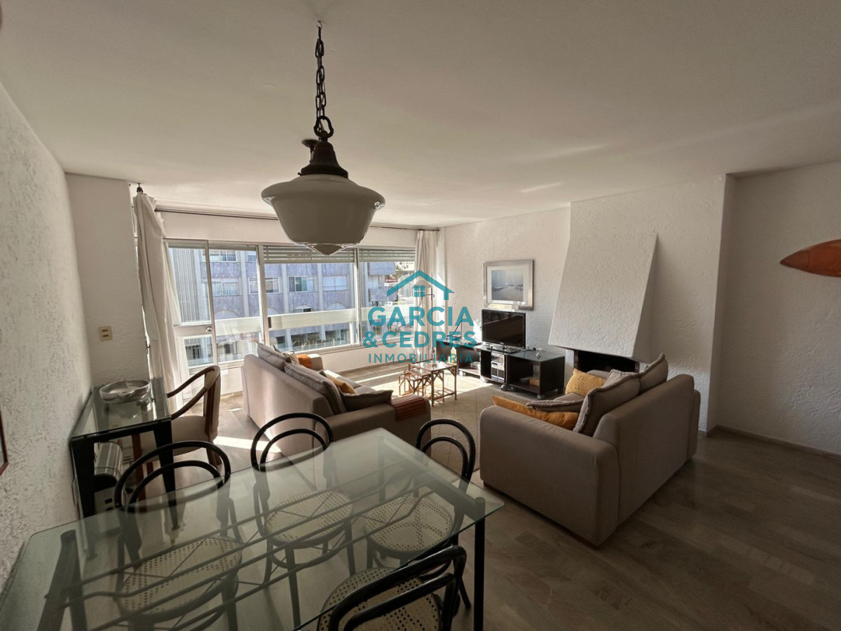 Apartamento ID.198 - Oportunidad Apartamento en Edificio Porto Santo de 3 dorm. y 3 baños