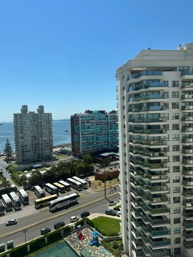 Apartamento ID.175 - Torre Imperiale Exclusivo Apartamento de Gran Categoría con 4 Dormitorios, Servicio y 6 Baños