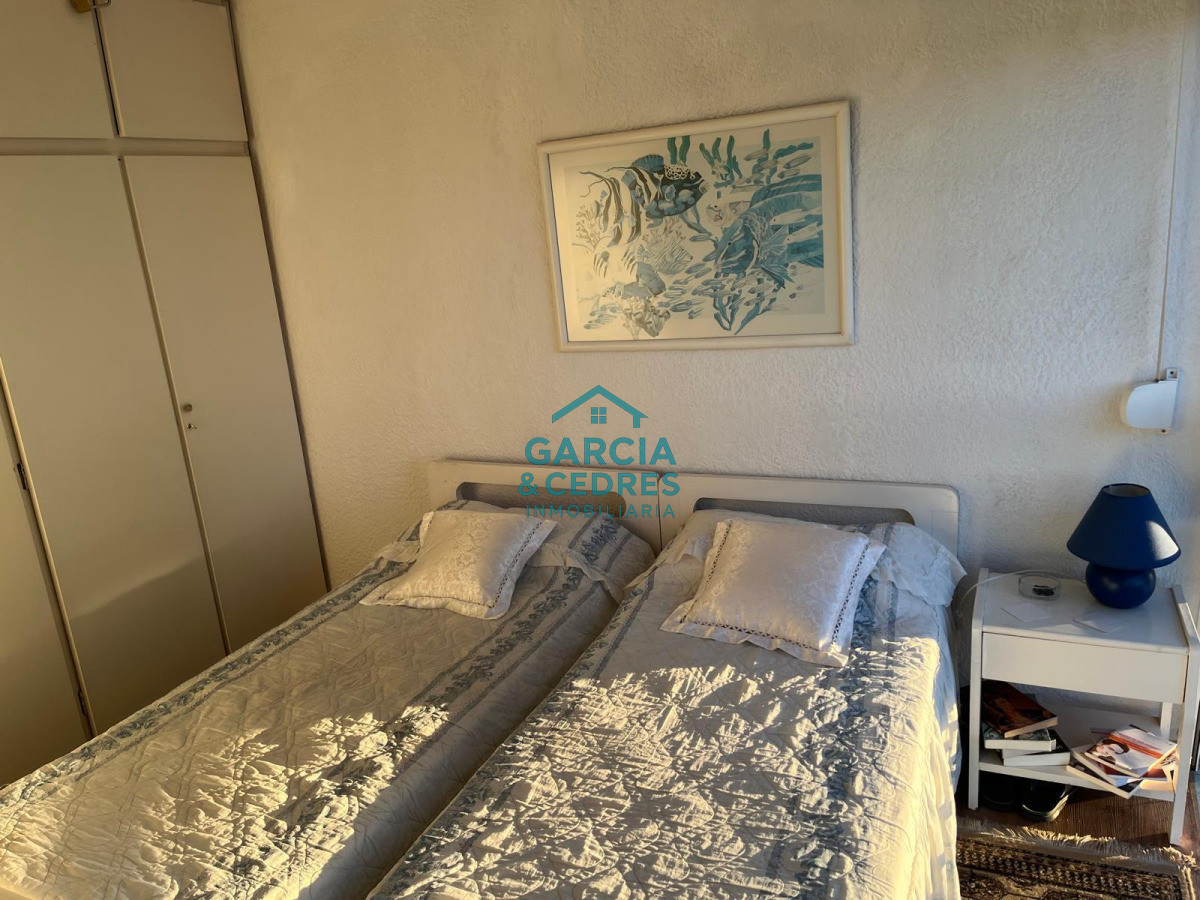 Apartamento ID.5 -  Vendo Apto En Torre Marfil de 2 dormitorios en muy buen estado . Una Torre de muy buena construccion . No Deje De Perder Esta Oportunidad