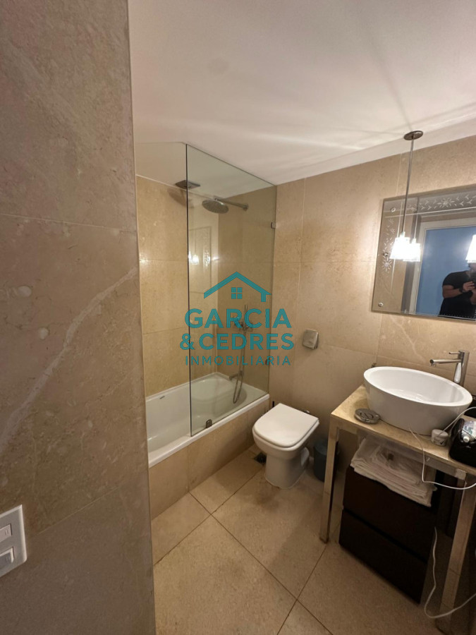 Apartamento ID.422 - Alquiler invernal Apto de 1 1/2 dorm y 2 baños en torre YOO 