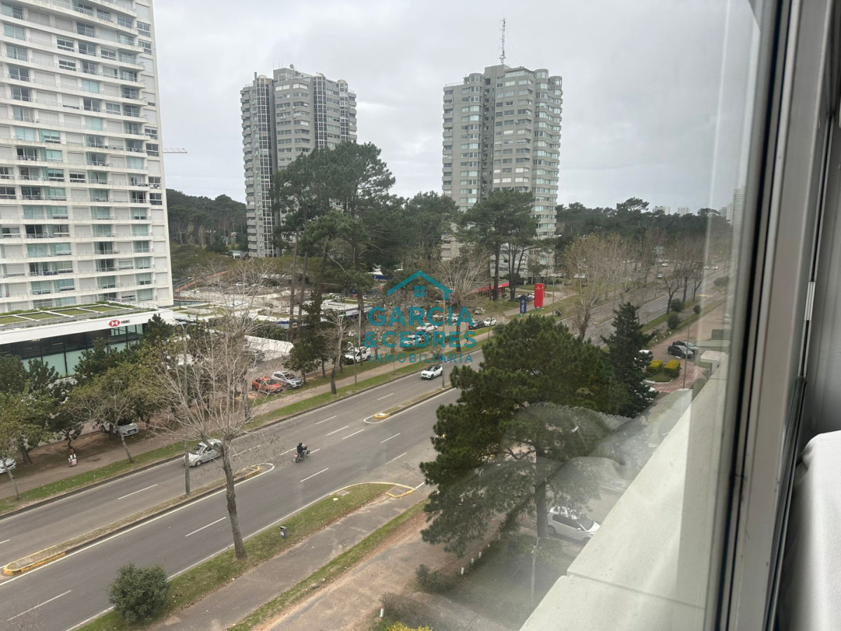Apartamento ID.598 - TORRE MARINA ROOSEVELT EXCELENTE OPORTUNIDAD DE INVERSION 