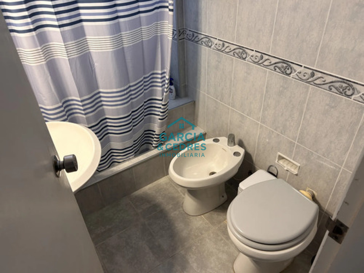 Apartamento ID.564 - Apartamento de 2 dormitorios en primer linea con vista al mar, Playa Mansa
