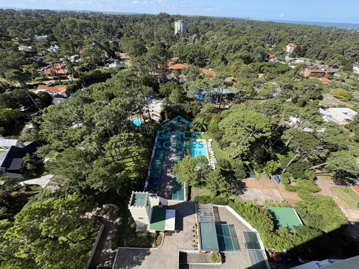 Apartamento ID.263 - Gran apartamento frente a Punta Shopping, Punta del Este