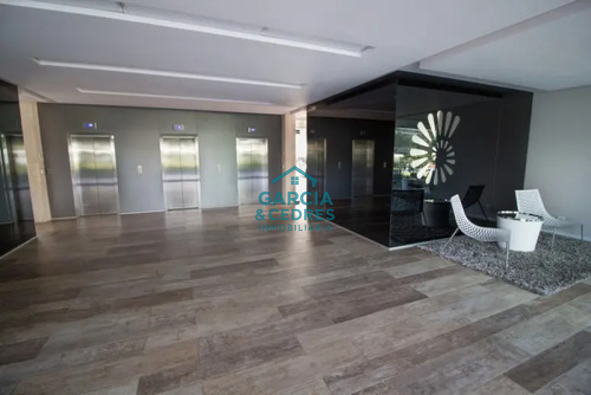 Apartamento ID.324 - Alquiler invernal - Apartamento 2 Dormitorios En Punta Del Este Invernal Con Cochera. Excelente Vista y ubicación.