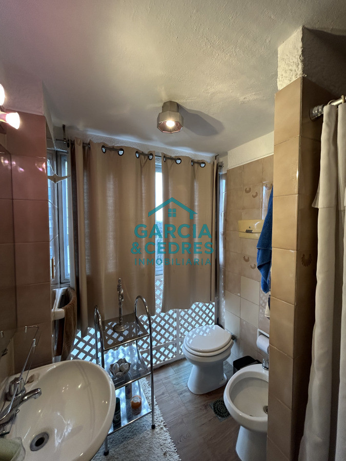 Apartamento ID.5 -  Vendo Apto En Torre Marfil de 2 dormitorios en muy buen estado . Una Torre de muy buena construccion . No Deje De Perder Esta Oportunidad