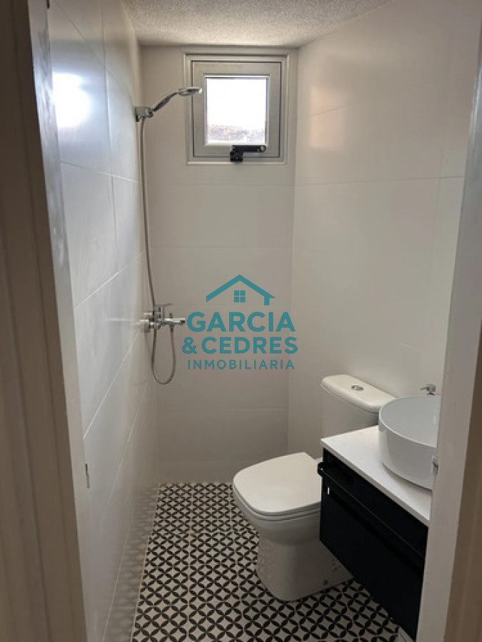Apartamento ID.564 - Apartamento de 2 dormitorios en primer linea con vista al mar, Playa Mansa