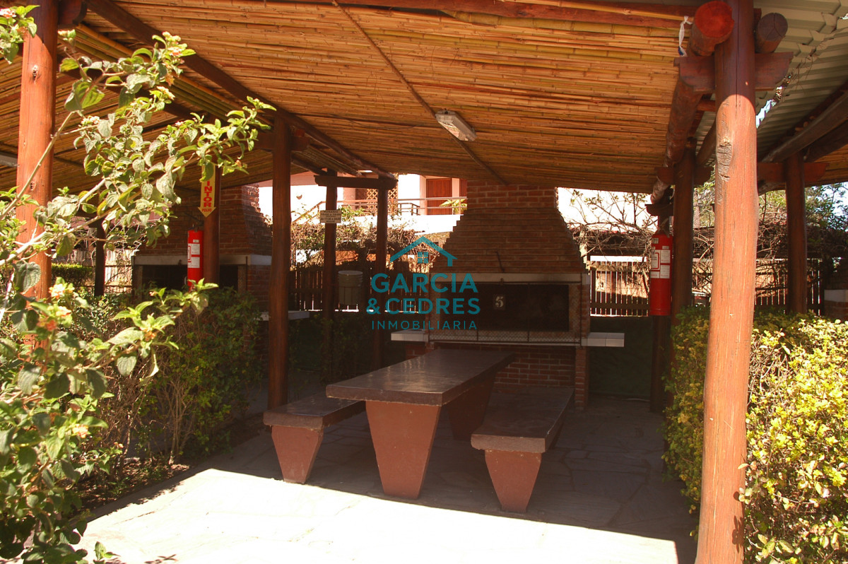 Apartamento ID.479 - Amplio apartamento con gran vista en Complejo Arcobaleno, Playa Mansa. 