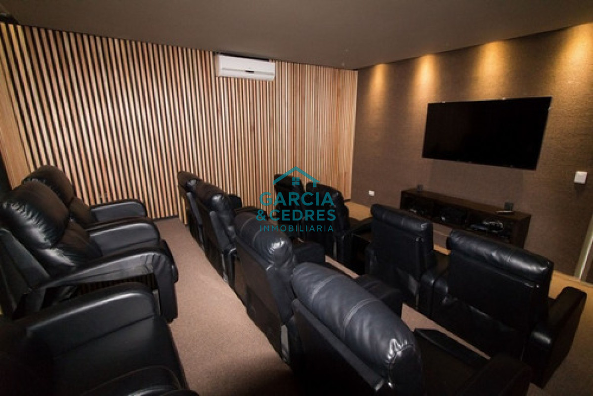 Apartamento ID.324 - Alquiler invernal - Apartamento 2 Dormitorios En Punta Del Este Invernal Con Cochera. Excelente Vista y ubicación.