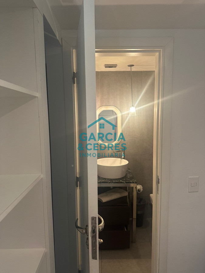 Apartamento ID.2 -  Vendo Apto En Torre Yoo de 1 1/2 dormitorio Excelente Estado . Una Torre Con Todas Las Amenidades . No Deje De Perder Esta Oportunidad