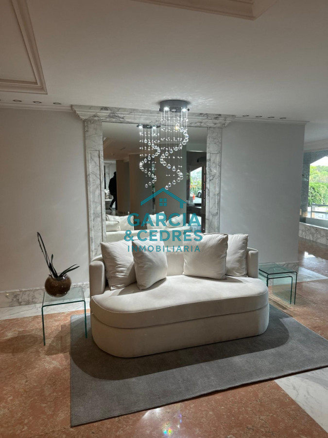 Apartamento ID.379 - Torre Beverly Tower apto de 3 dormitorios en suite + dep servicio c/baño