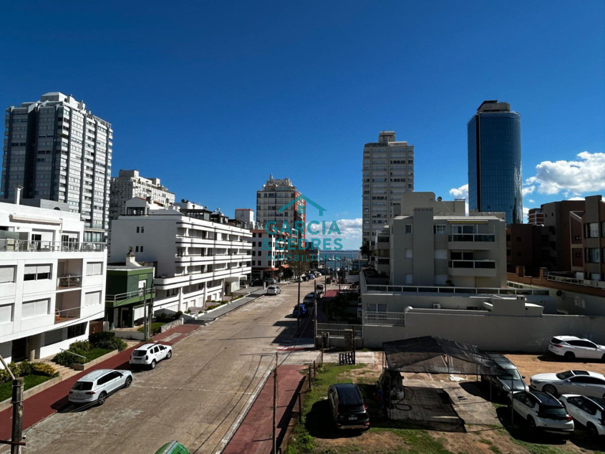 Apartamento ID.397 - Apto 3 dorm + dependencia de servicio con baño Edificio Vendaval