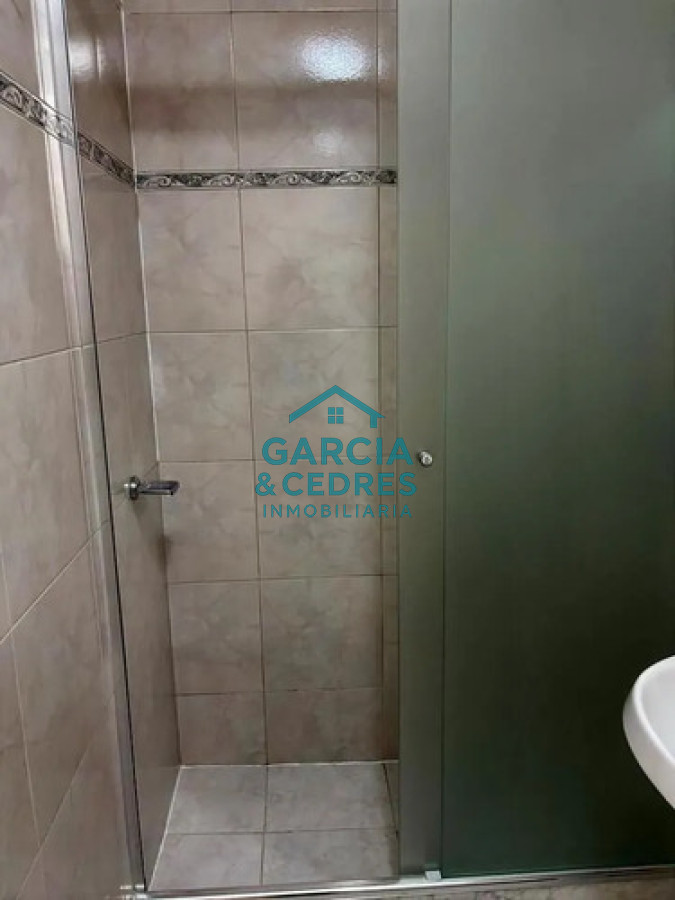 Apartamento ID.368 - Apartamento 2 Dormitorios y 2 Baños con Cochera y Baulera - Amueblado, a Pasos del Mar y Gorlero