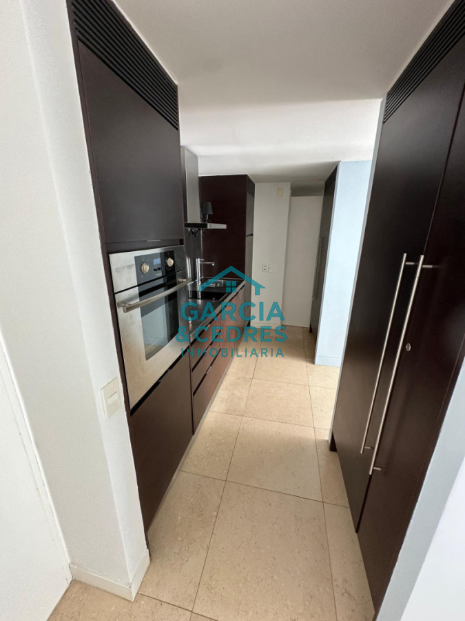 Apartamento ID.422 - Alquiler invernal Apto de 1 1/2 dorm y 2 baños en torre YOO 