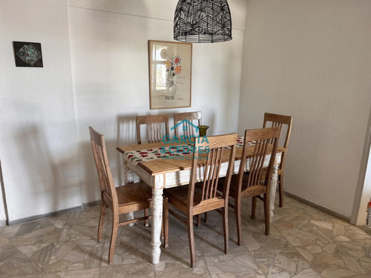 Apartamento ID.564 - Apartamento de 2 dormitorios en primer linea con vista al mar, Playa Mansa