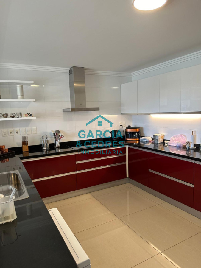 Apartamento ID.183 - Exclusivo Apartamento en Edificio Puerto Punta - 4 Dormitorios + Servicio Completo