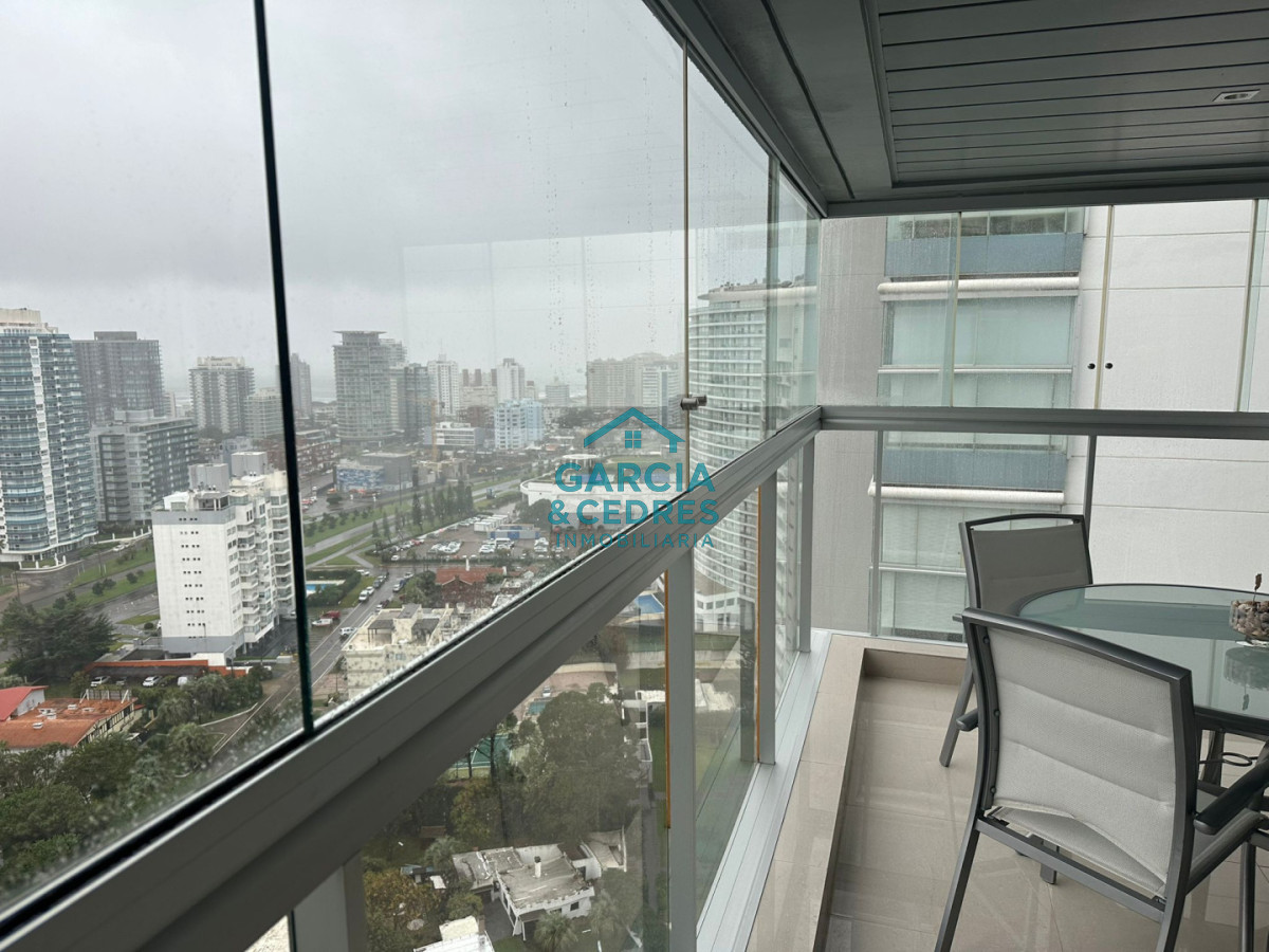 Apartamento ID.495 - Miami Boulevard, Punta del Este.  Apartamento de 2 dormitorios y 2 baños