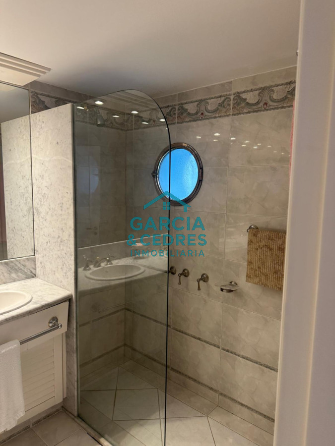 Apartamento ID.379 - Torre Beverly Tower apto de 3 dormitorios en suite + dep servicio c/baño