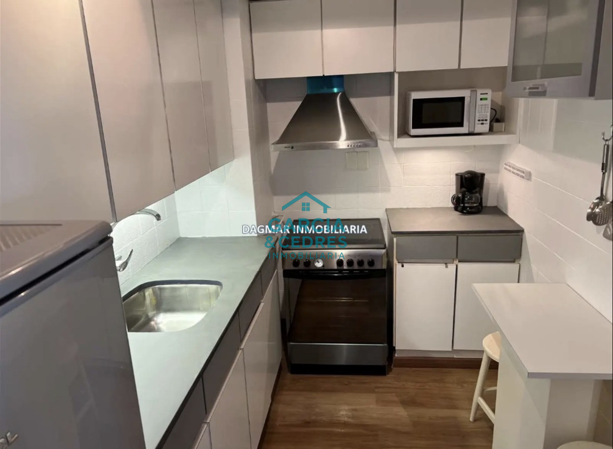 Apartamento ID.486 - Alquiler anual de 3 dormitorios en Peninsula, Punta del Este