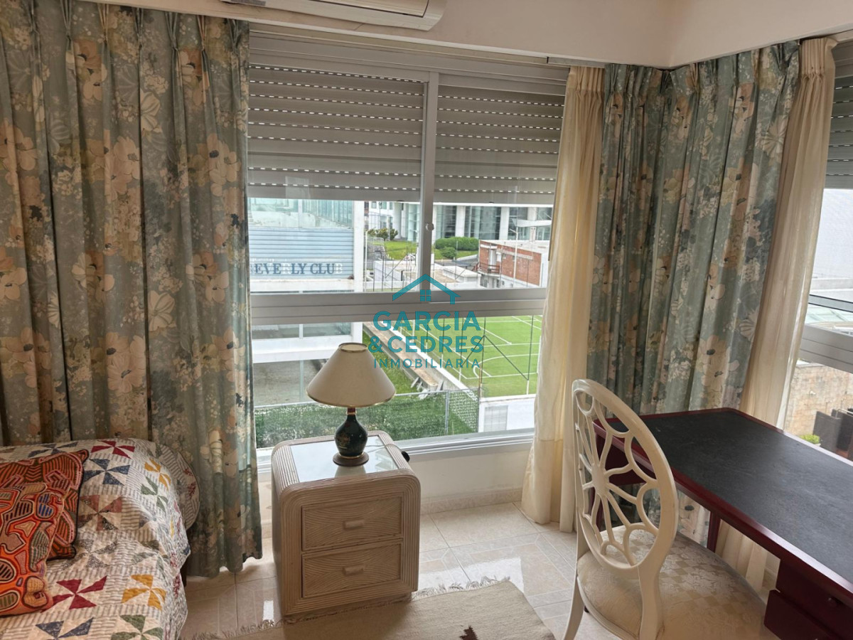 Apartamento ID.379 - Torre Beverly Tower apto de 3 dormitorios en suite + dep servicio c/baño