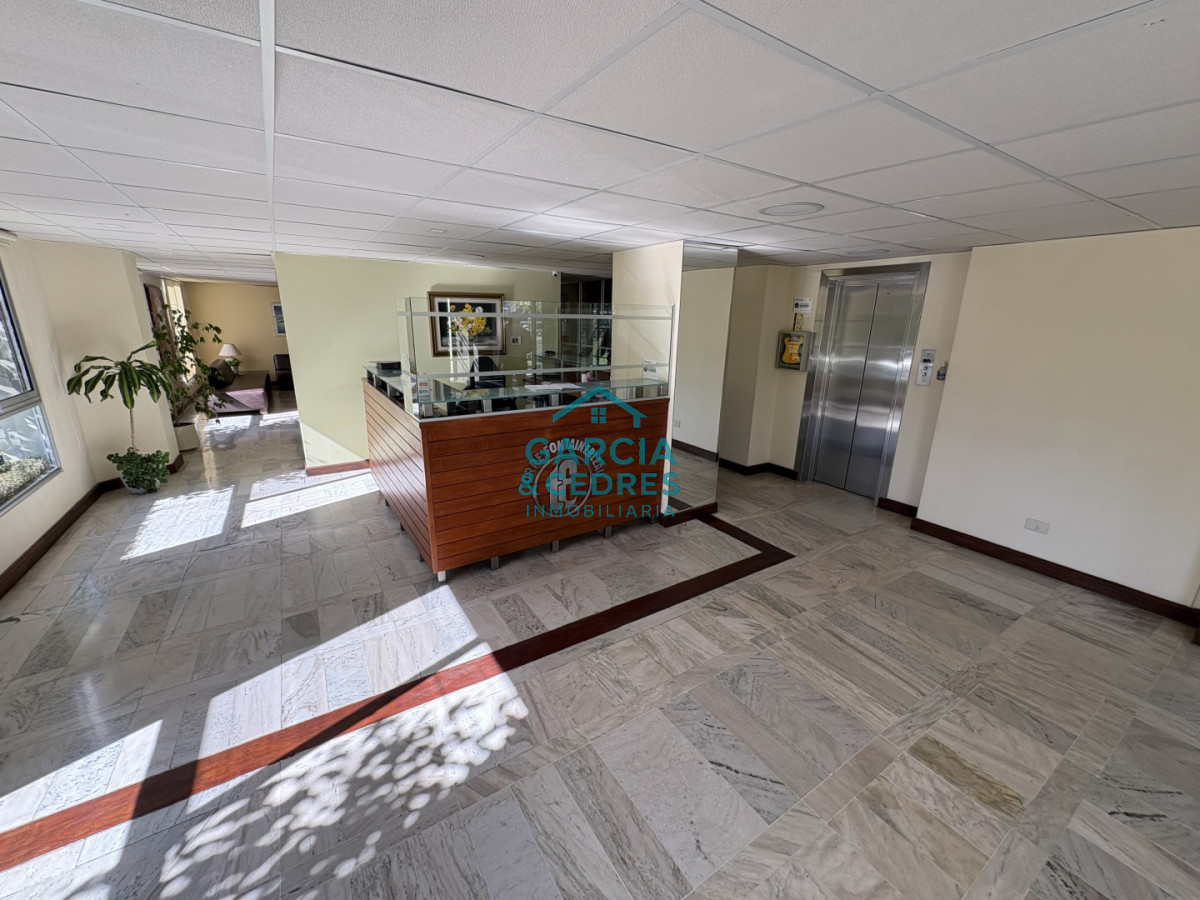 Apartamento ID.263 - Gran apartamento frente a Punta Shopping, Punta del Este