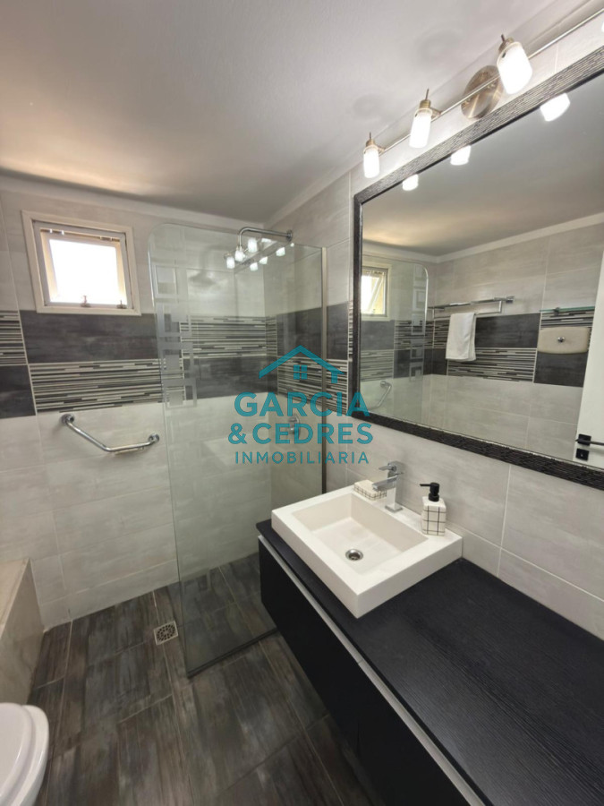 Apartamento ID.124 - OPORTUNIDAD !!! EXCELENTE APTO EDIFICIO BORA BORA TOTALMENTE RECICLADO  3 DORM. Y 3 BAÑOS 