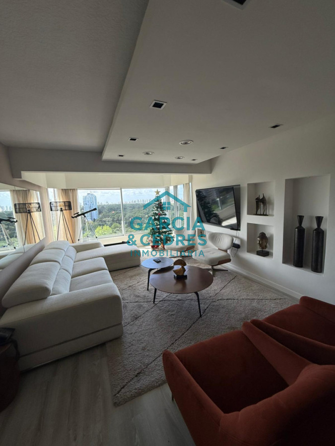 Apartamento ID.124 - OPORTUNIDAD !!! EXCELENTE APTO EDIFICIO BORA BORA TOTALMENTE RECICLADO  3 DORM. Y 3 BAÑOS 