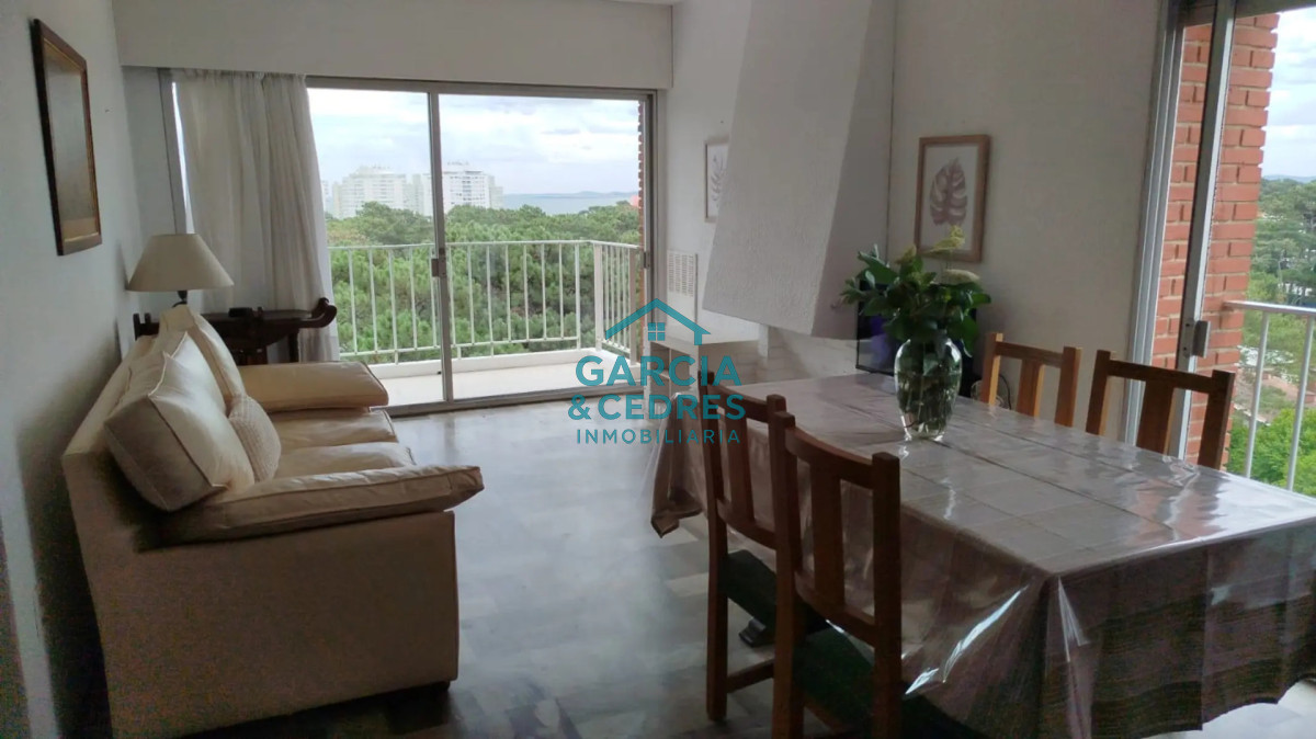 Apartamento ID.479 - Amplio apartamento con gran vista en Complejo Arcobaleno, Playa Mansa. 