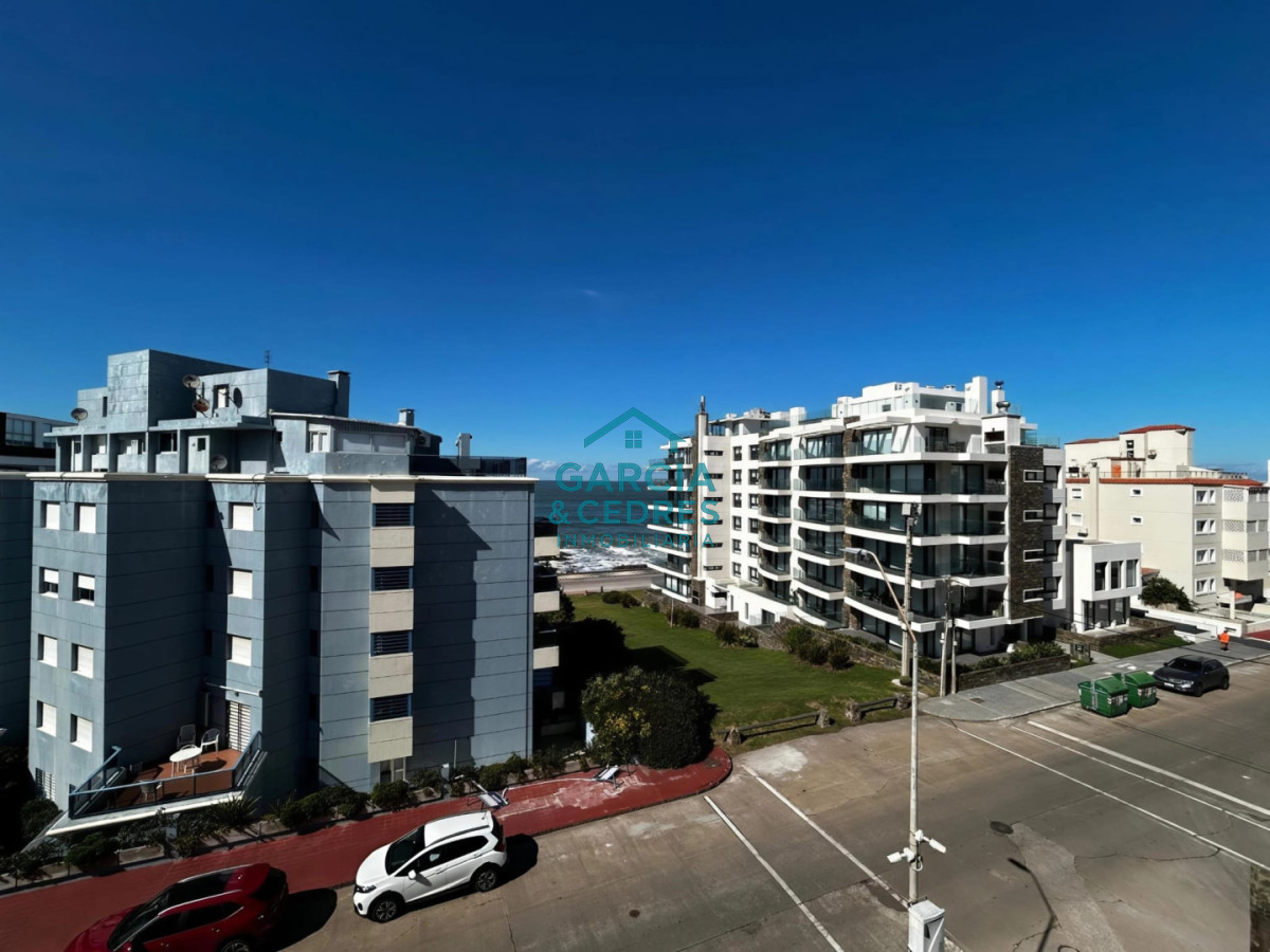 Apartamento ID.397 - Apto 3 dorm + dependencia de servicio con baño Edificio Vendaval