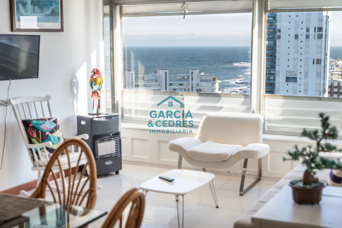 Apartamento ID.431 - Alquiler anual - Apartamento de 2 Dormitorios Reciclado en Bahia Palace