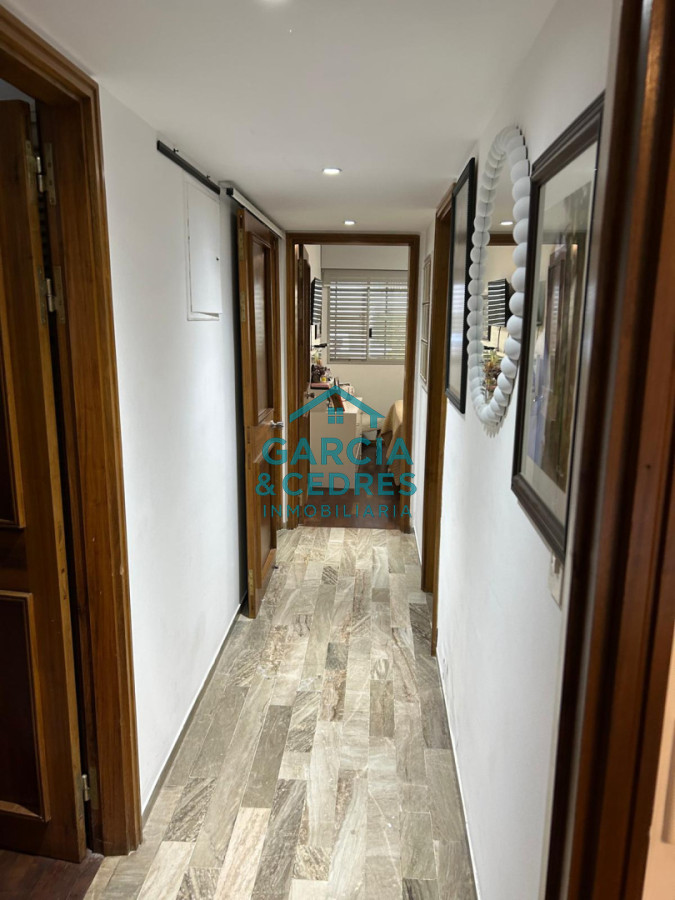 Apartamento ID.181 - Oportunidad Apartamento de 3 Dormitorios y 2 baños en Edificio Porto Santo - Punta del Este