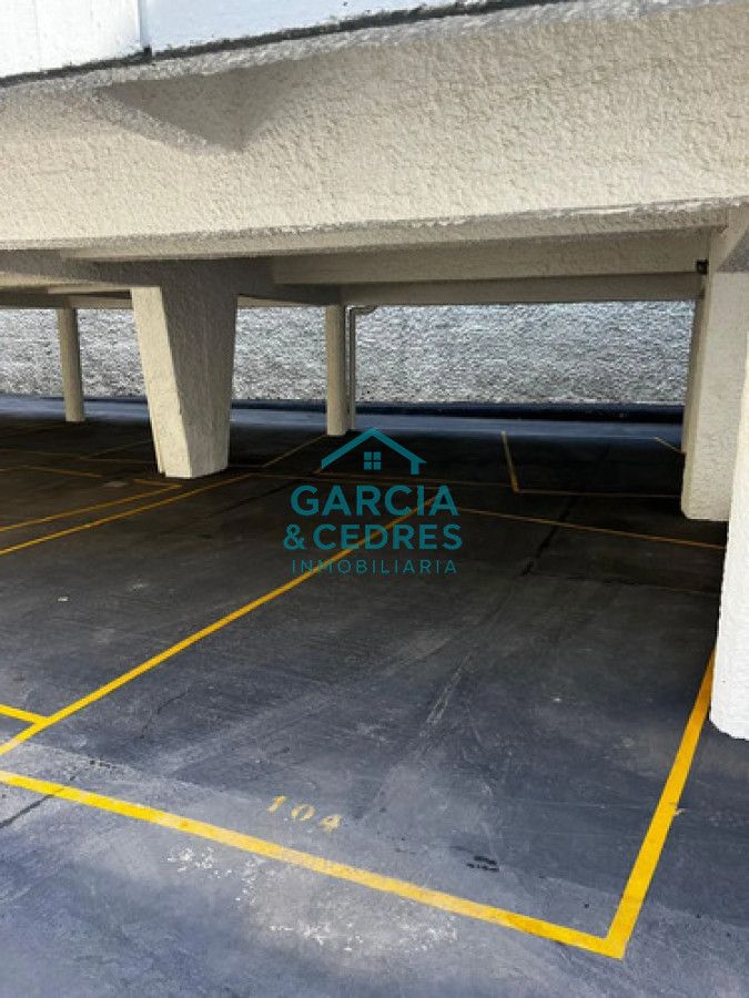 Apartamento ID.489 - Apartamento 1 Dormitorio Y Medio En Península, Punta del Este
