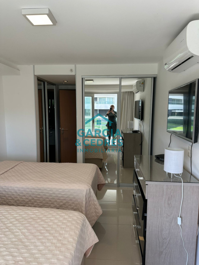 Apartamento ID.394 - VENDO EXCELENTE APTO DE 2 DORM+DEPENDENCIA , 4 BAÑOS EN TORRE LOOK BRAVA