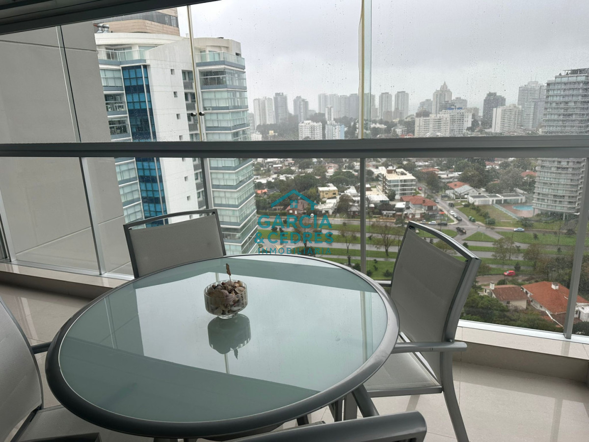 Apartamento ID.495 - Miami Boulevard, Punta del Este.  Apartamento de 2 dormitorios y 2 baños